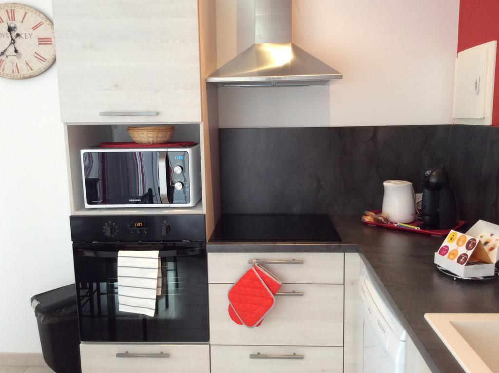 La Colombine Apartment Sainte-Colombe  Bagian luar foto
