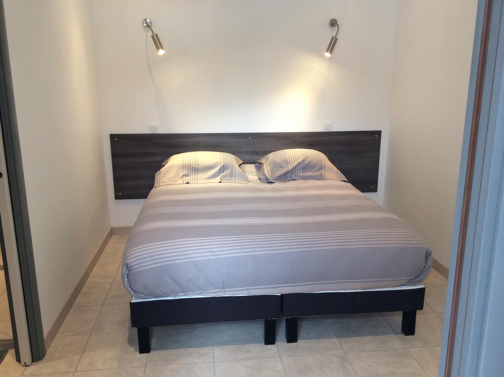 La Colombine Apartment Sainte-Colombe  Bagian luar foto