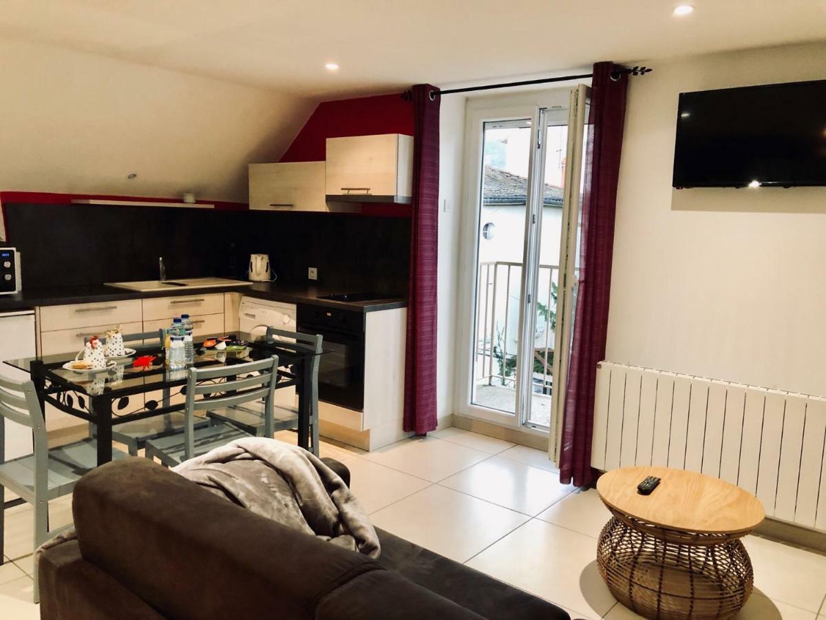 La Colombine Apartment Sainte-Colombe  Bagian luar foto