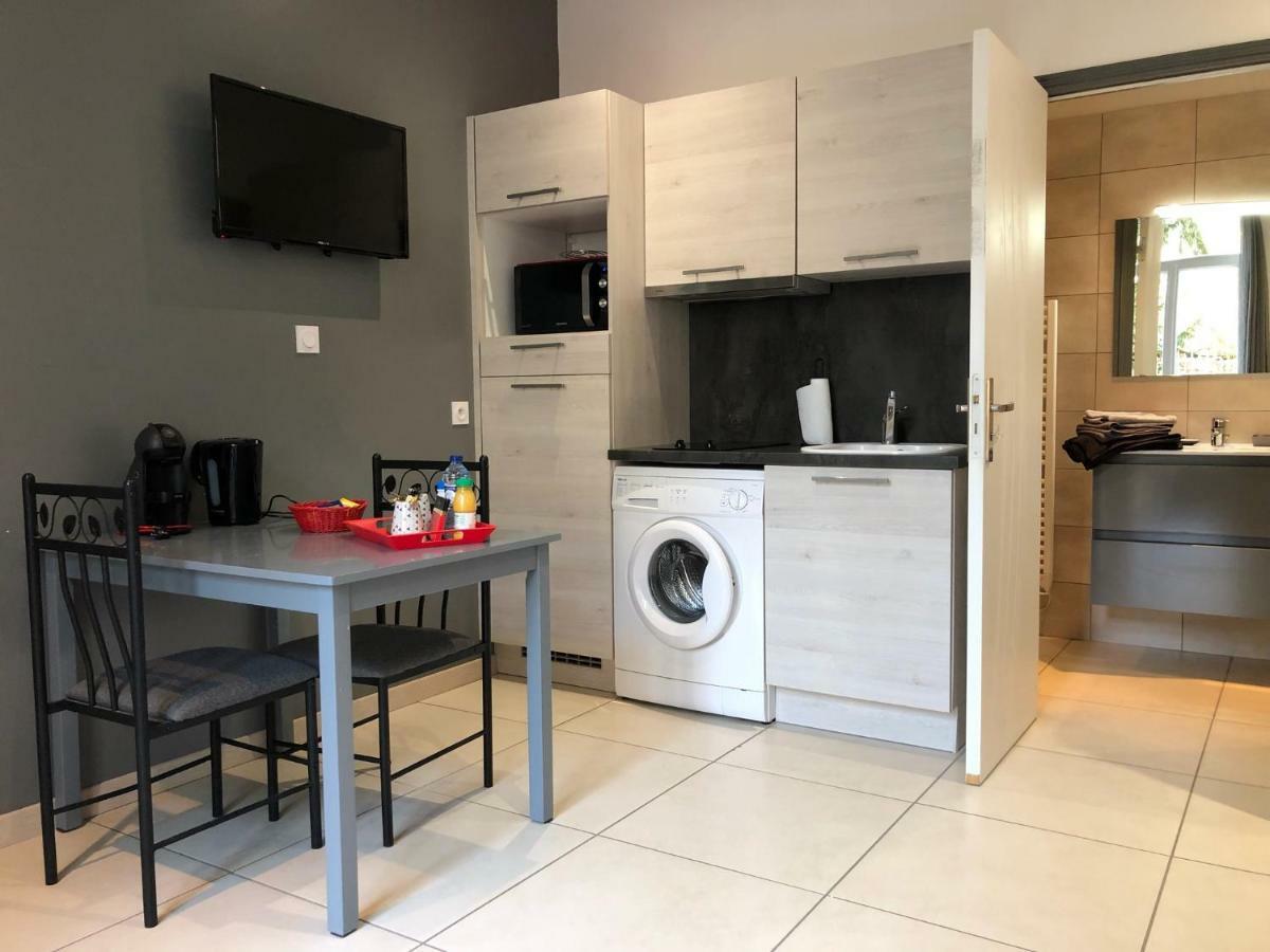 La Colombine Apartment Sainte-Colombe  Bagian luar foto
