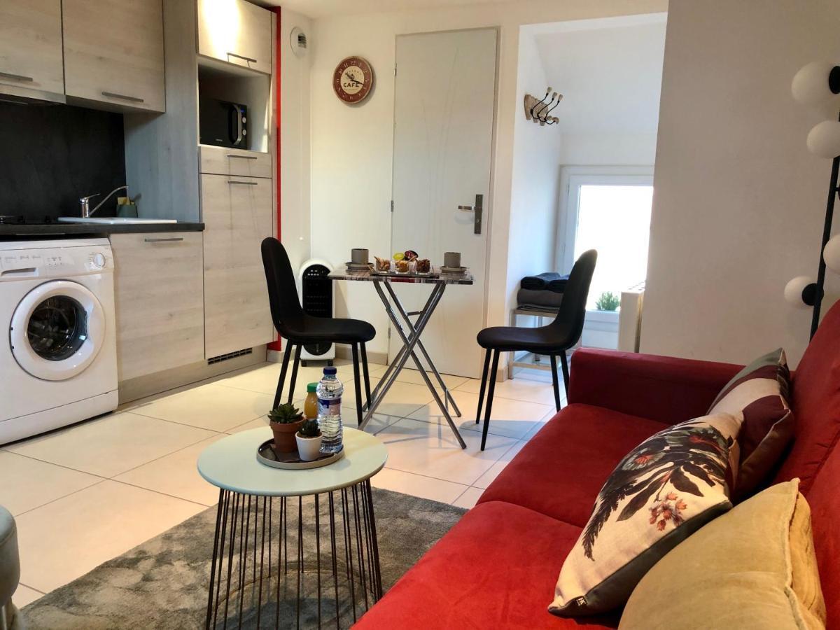 La Colombine Apartment Sainte-Colombe  Bagian luar foto
